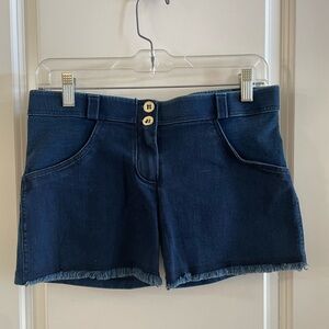 Freddy WR UP NWT Jean shorts Sz M